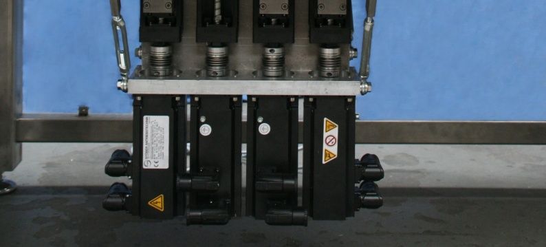 4 Slider Stober servo motors are used for filling of syringes