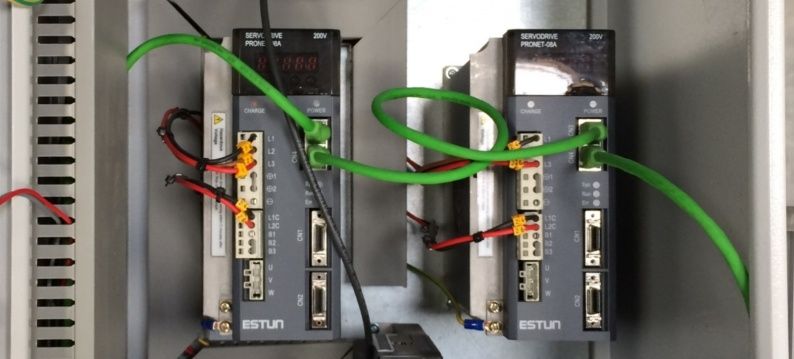 5_Slider_Estun regelaars met EtherCAT