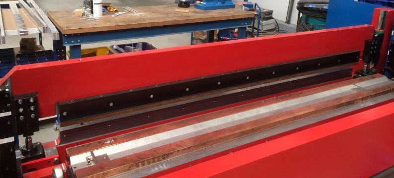 6 Slider Laserlassen met Exlar rollerscrew servoactuator