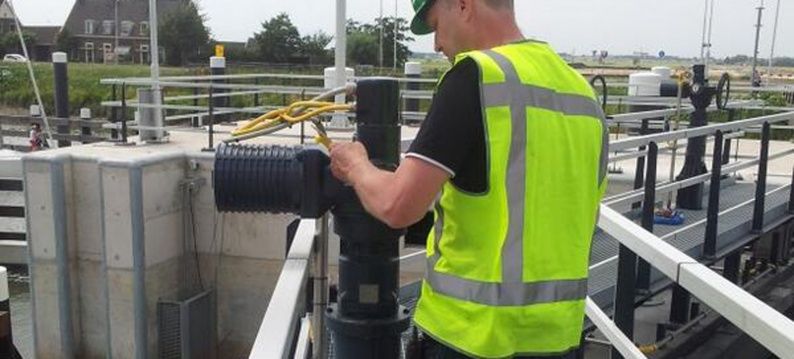 Commissioning ADE actuators in sluice 