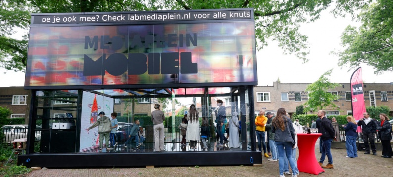 Paviljoen Hilversum met NEFF spindelhefelementen voor hoogteverstelling