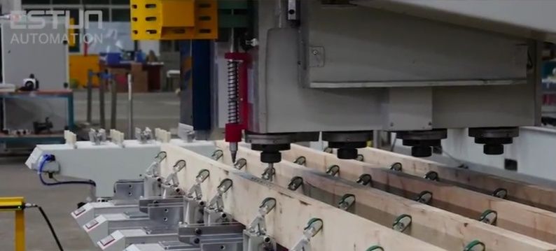 Slider2  houtbewerkingsmachine met Estun servosystemen